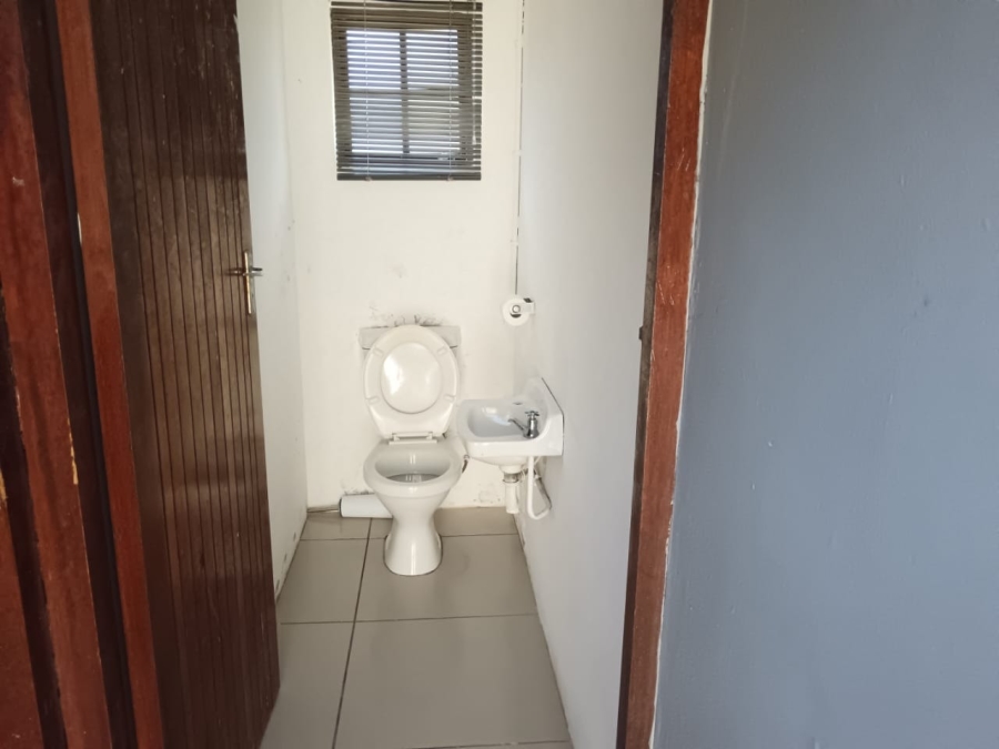 3 Bedroom Property for Sale in Beacon Bay North Eastern Cape